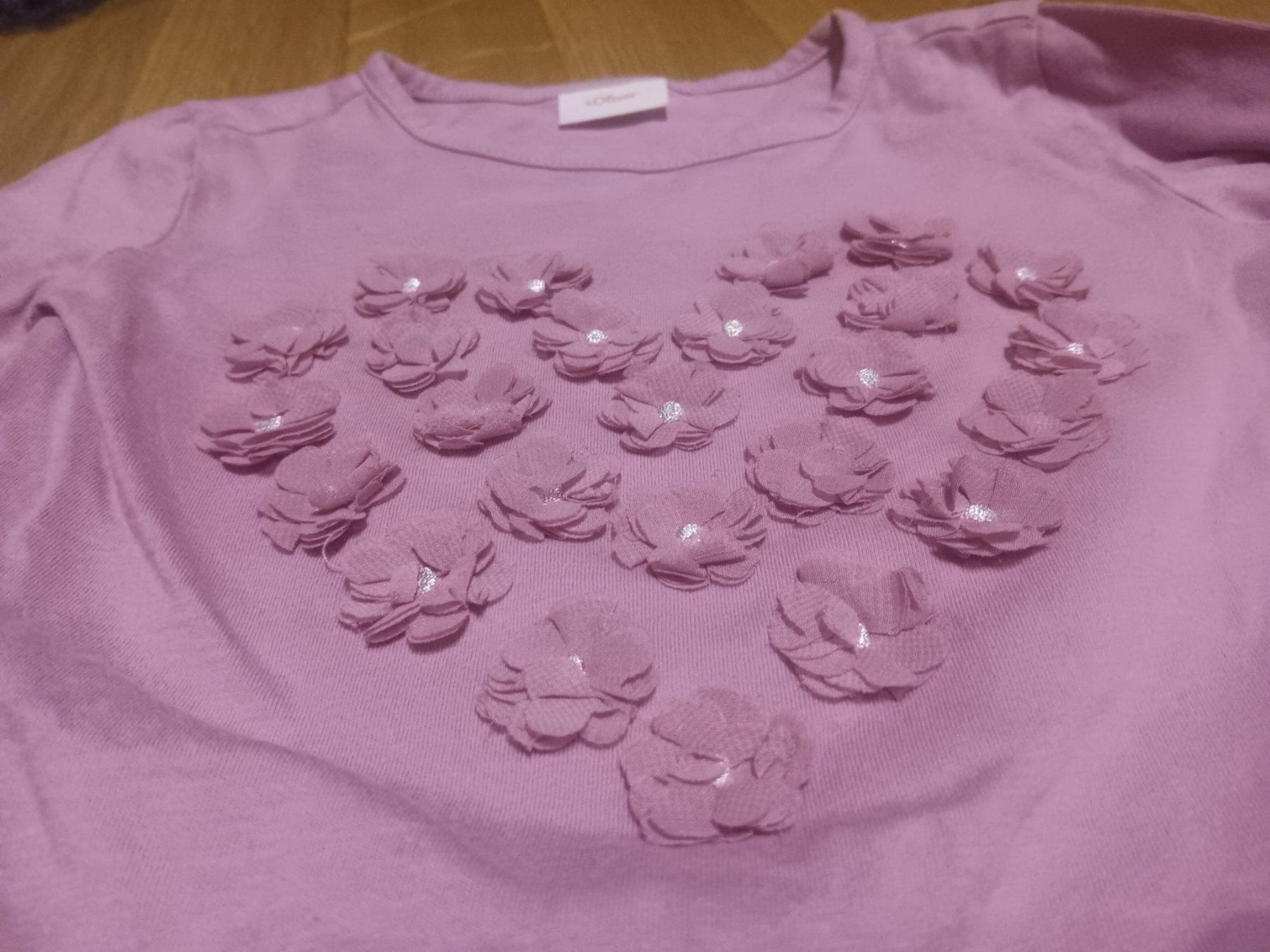 Blouses, T-shirts & Tops: Mädchen Sweatshirt  Gr.92/98 – D'occasion à Oftringen par WufffWuff 2