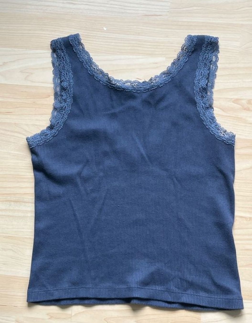 Brandy Melville Top: Brandy melvile top – Usato da Rheinau venduto da miriam_j 1