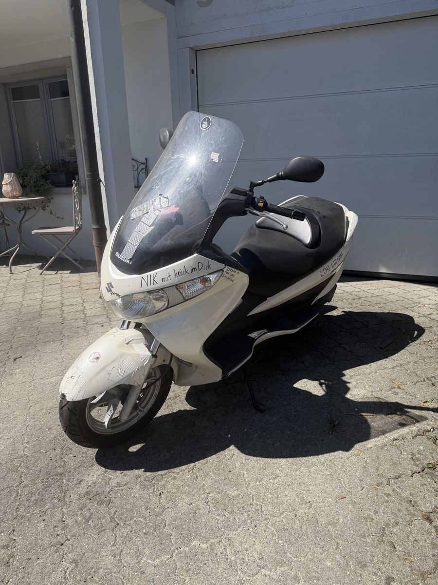 Suzuki Route: Suzuki Burgmann 200 – D'occasion à Boswil par dar_2nnv 2