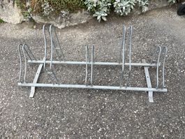 Fahrradständer Metall verzinkt Platz für 5 Fahrräder