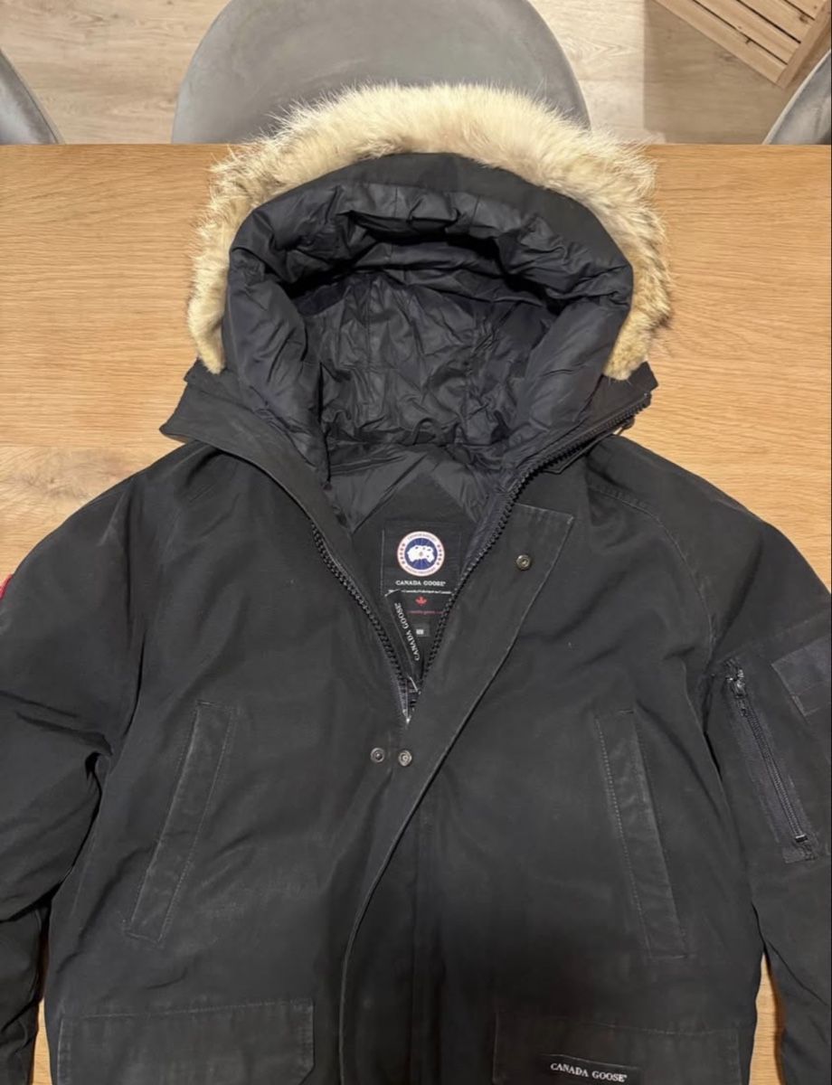 Canada Goose Vestes: Blouson Canada Goose noir M – D'occasion à Biel/Bienne par Lor_jxl2 1
