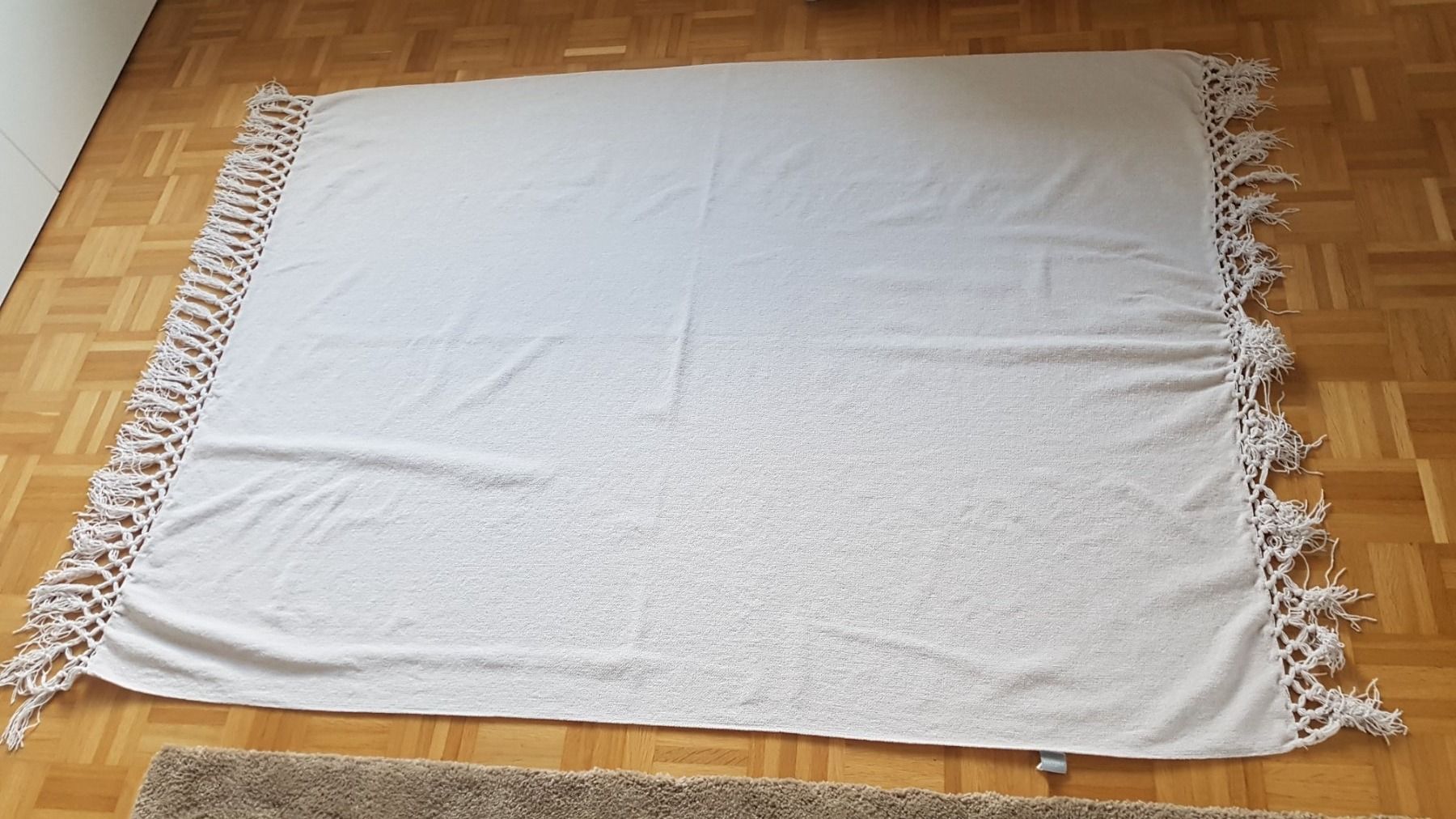 Decken: Decke Plaid weiss ca. 120 x 165cm Steinfarbe – Neu (gemäss Beschreibung) aus Zürich von yro_qvz7 4