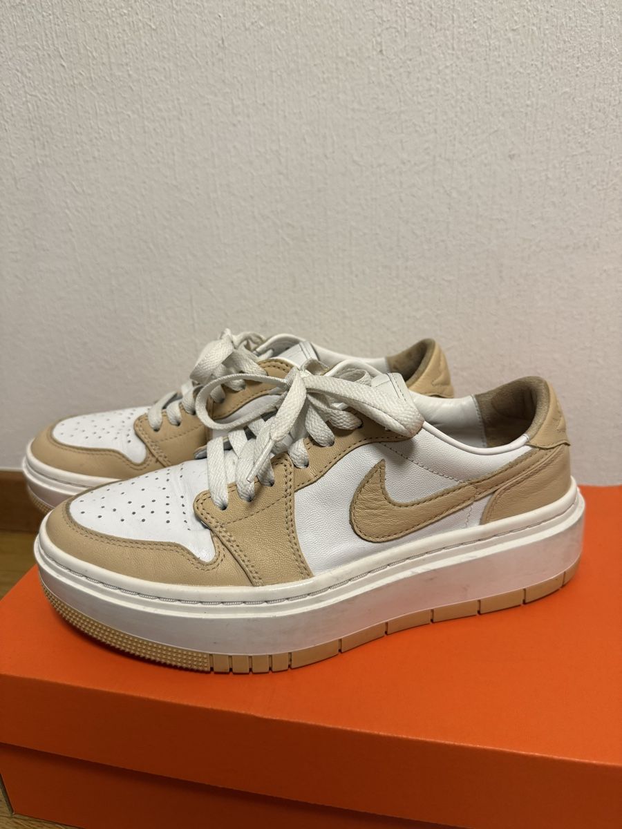 Nike Scarpe da donna: Nike Jordan taille 38.5 – Usato da Les Avanchets venduto da NR07