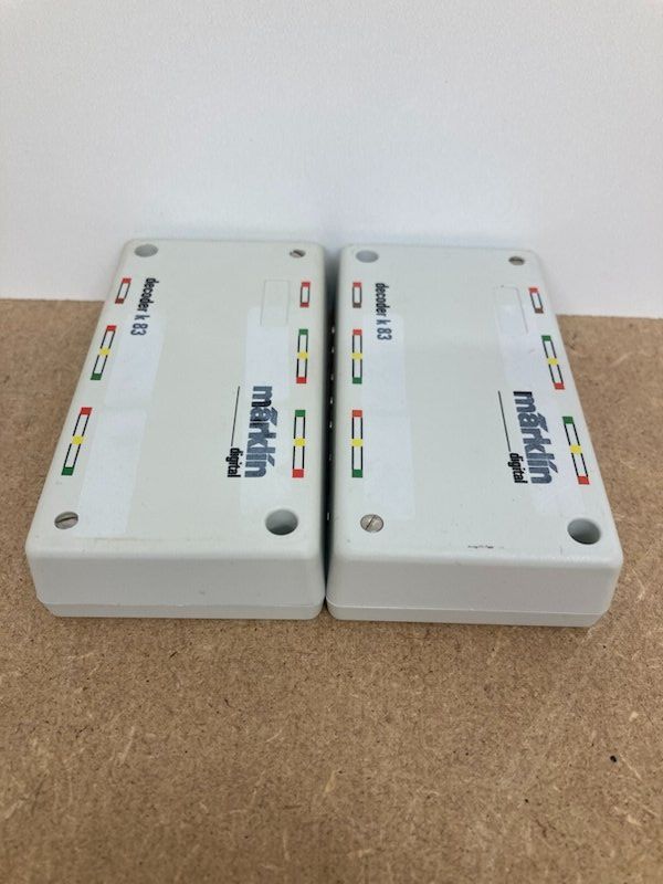 Märklin Modelleisenbahnen: 2 Stück Märklin digital Decoder 6083 k 83 – Gebraucht aus Büsserach von ModellbahnDepot 2