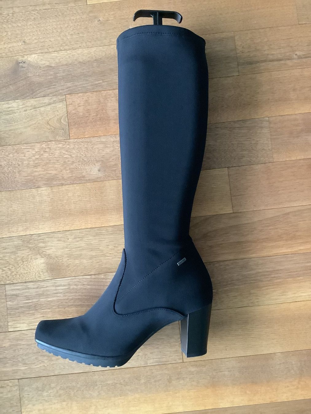 Högl Damenschuhe: Elegante Stiefel Grösse 37 – Neu (gemäss Beschreibung) aus Suhr von style060