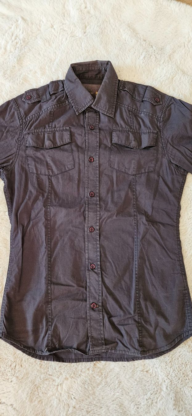 Camicie: Soldes de printemps - Chemise olive, taille S – Usato da Riddes venduto da LuXuriousExcess 1