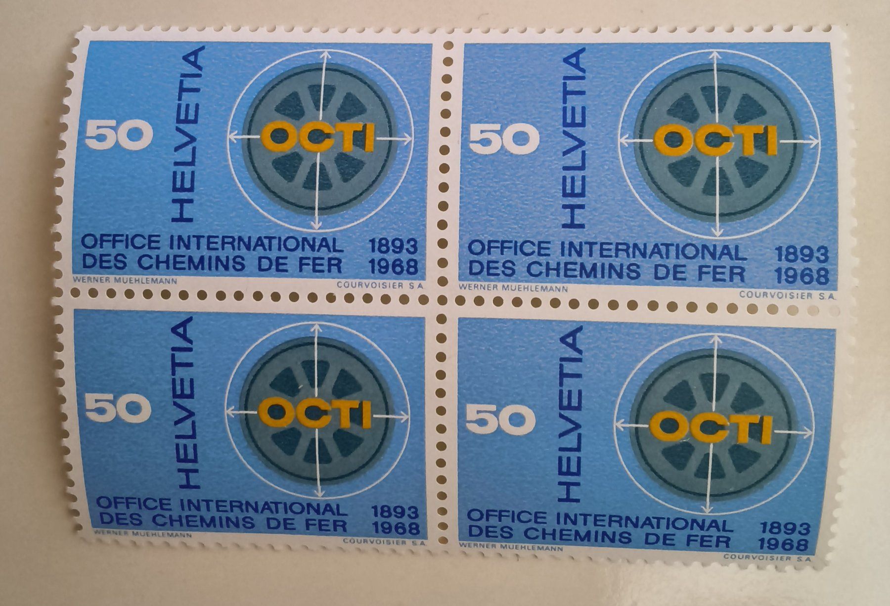 Tous les timbres: Set Neue Briefmarken, ungebraucht – Neuf (Voir description) à Hallau par histoiremerveilleuse 2