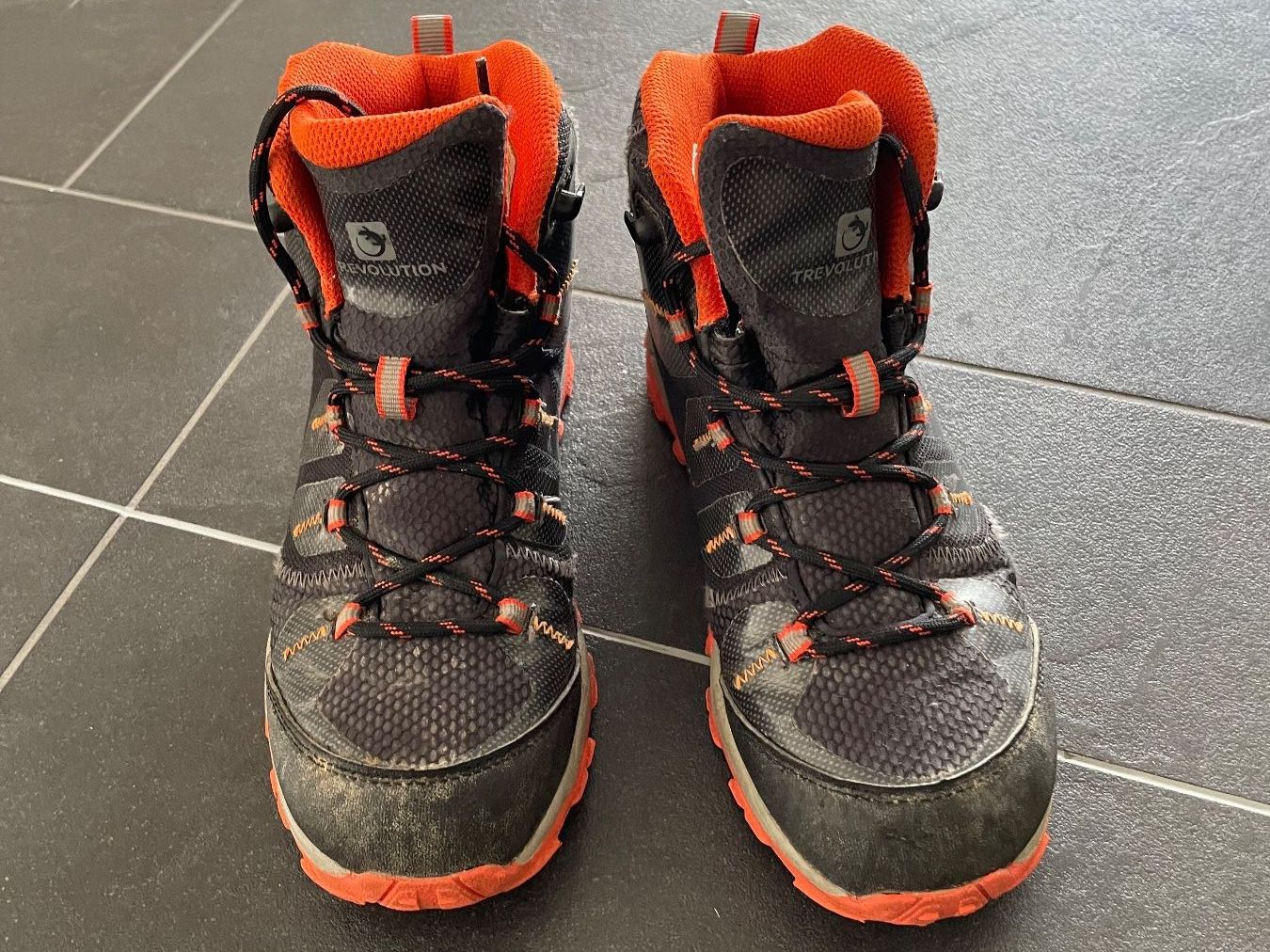 Trevolution Scarpe per ragazzi: Chaussures de randonnée t.36 / Wanderschuhe Gr.36 – Usato da Chur venduto da m.rhyn