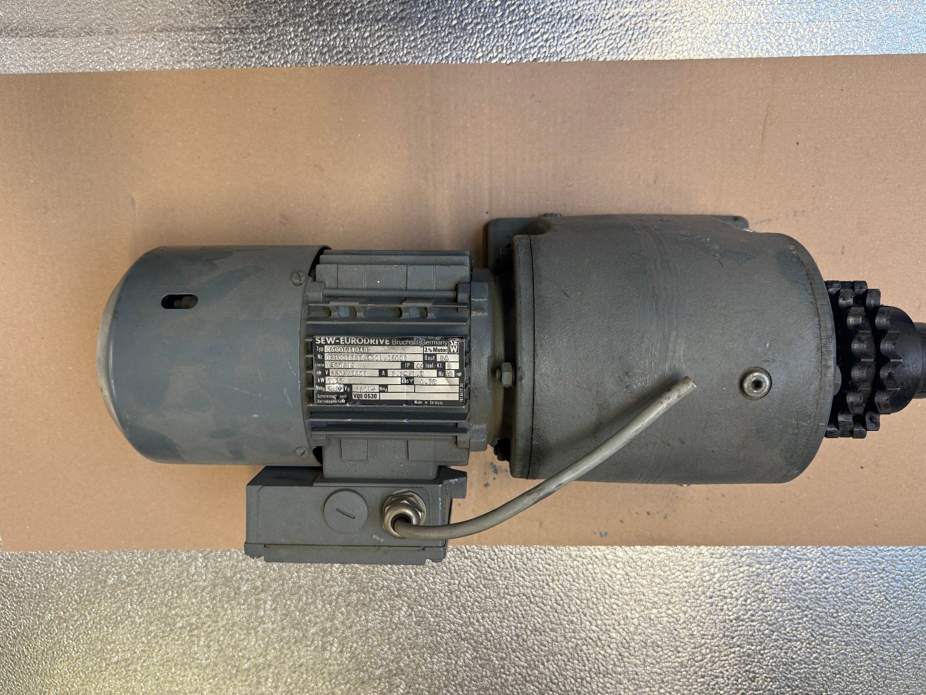 Motori: Elektromotor mit Bremse und Getriebe – Usato da Basel venduto da Mirko00
