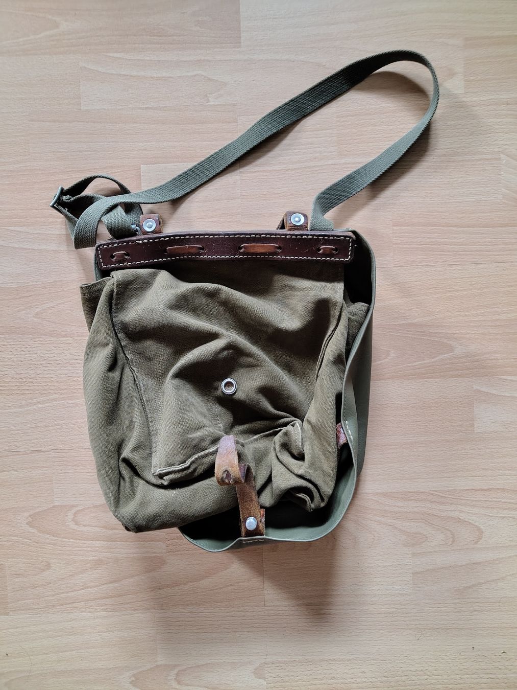 Armée suisse Sacs: Armee Brottasche – D'occasion à Basel par OleThiele 2
