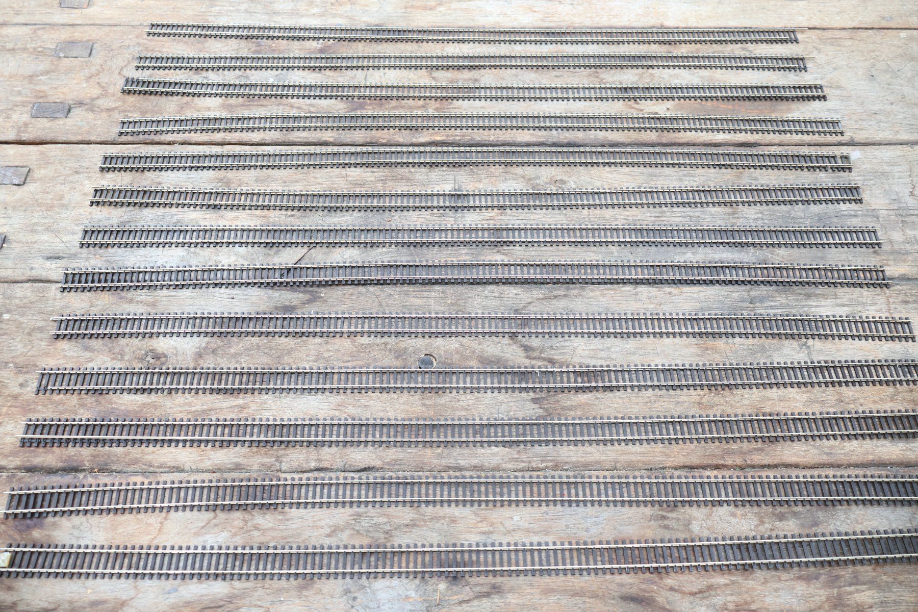 Modellini di ferrovie: PECO 13 x Flexgleis/Gerade H0 - DC ca. 90cm – Usato da Winterthur venduto da Monstera 2