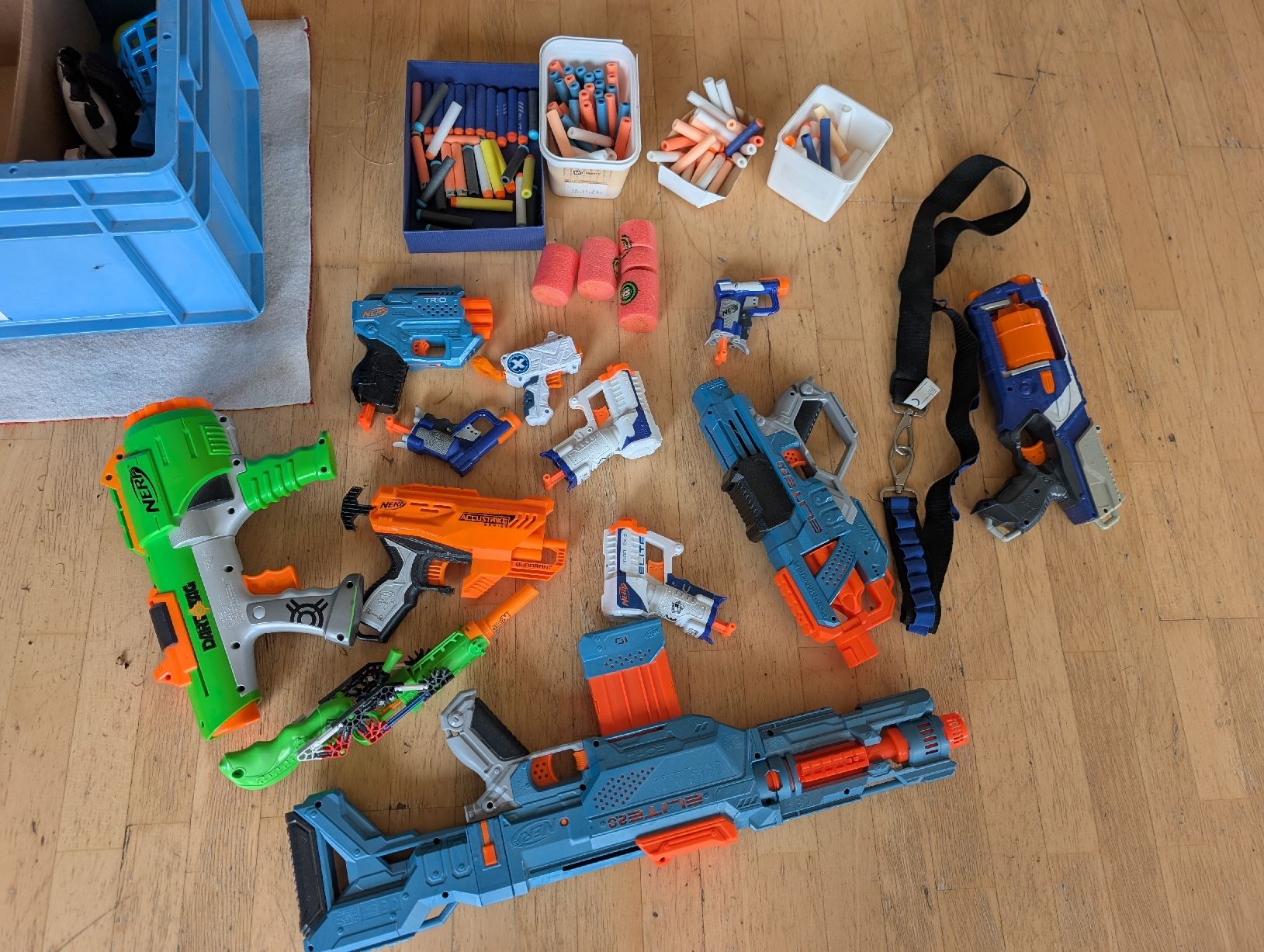 Nerf Jouets: diverse Nerf mit munition  – D'occasion à Grancy par Leo_Blanche