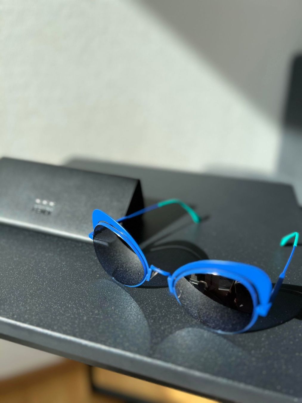 Fendi Occhiali & Lenti: FENDI FF0247/S BLUE Sonnenbrille – Nuovo e nell'imballaggio originale da Riehen venduto da edu_92w7