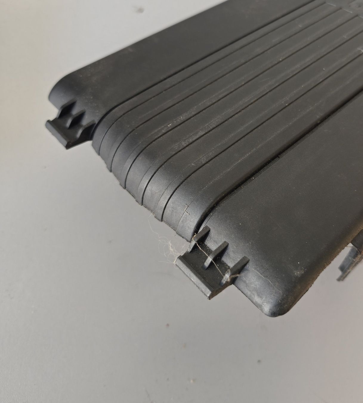 Volkswagen Tutti pezzi di ricambio auto: Cache batterie 3C0-915-443-A – Usato da Corcelles-près-Payerne venduto da FactoryofSound 4
