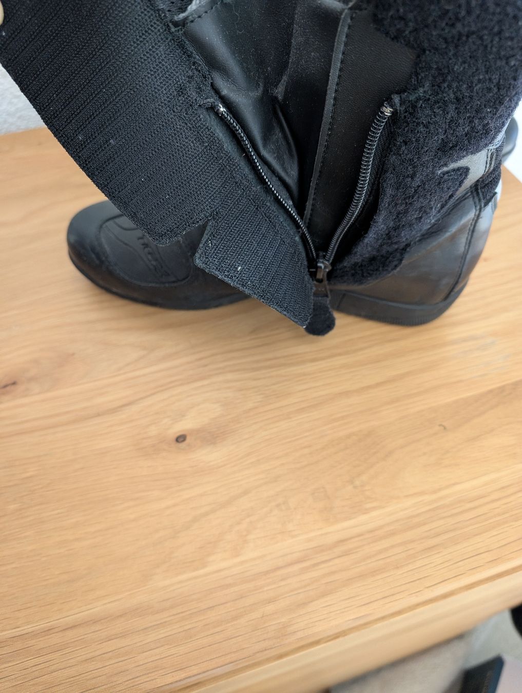 TCX Scarpe da donna: Motorradstiefel, Grösse 39 – Usato da Uster venduto da Patricia_Moor 2