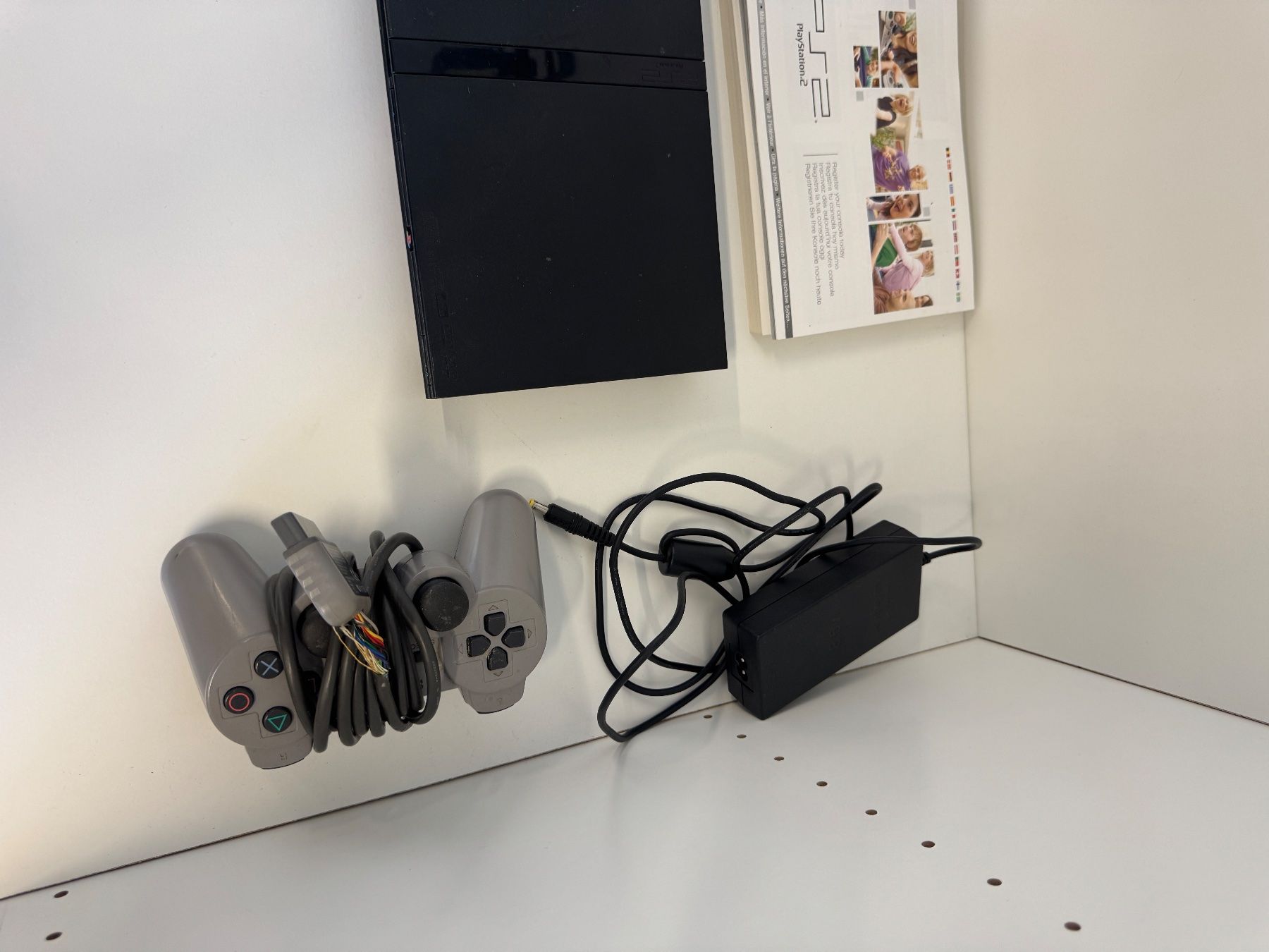 Controller: 2x PS2 1x Controller, Ohne Kabel – Usato da Wilen b. Wil venduto da gp6_2pxn 2