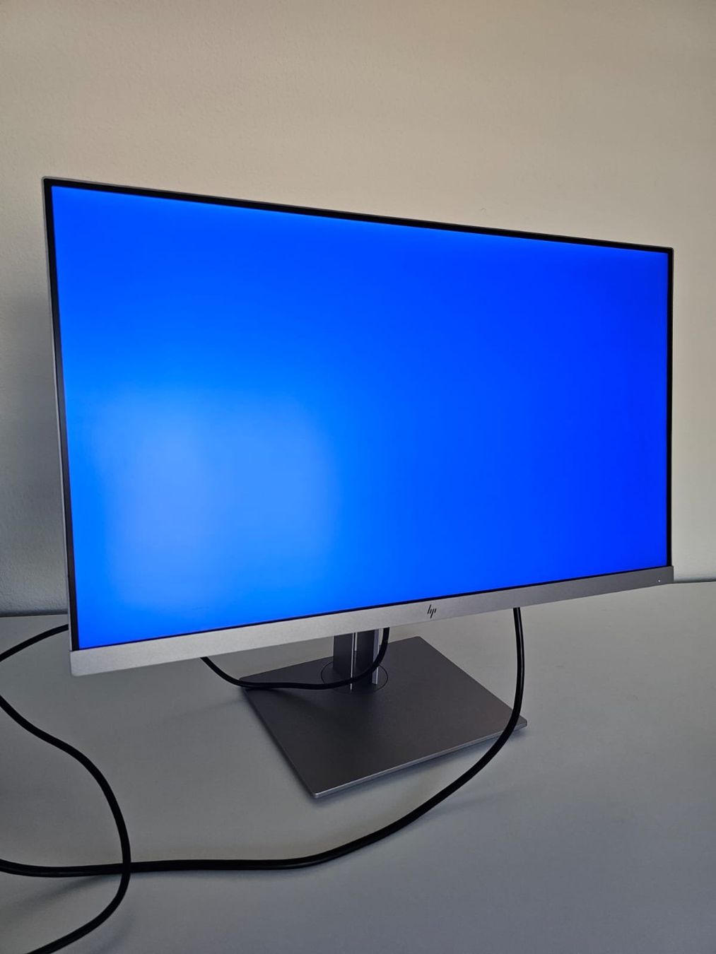 Hewlett Packard Monitor: HP EliteDisplay E273 27" Monitor – Nuovo (secondo la descrizione) da Wettingen venduto da dia_hv56 2