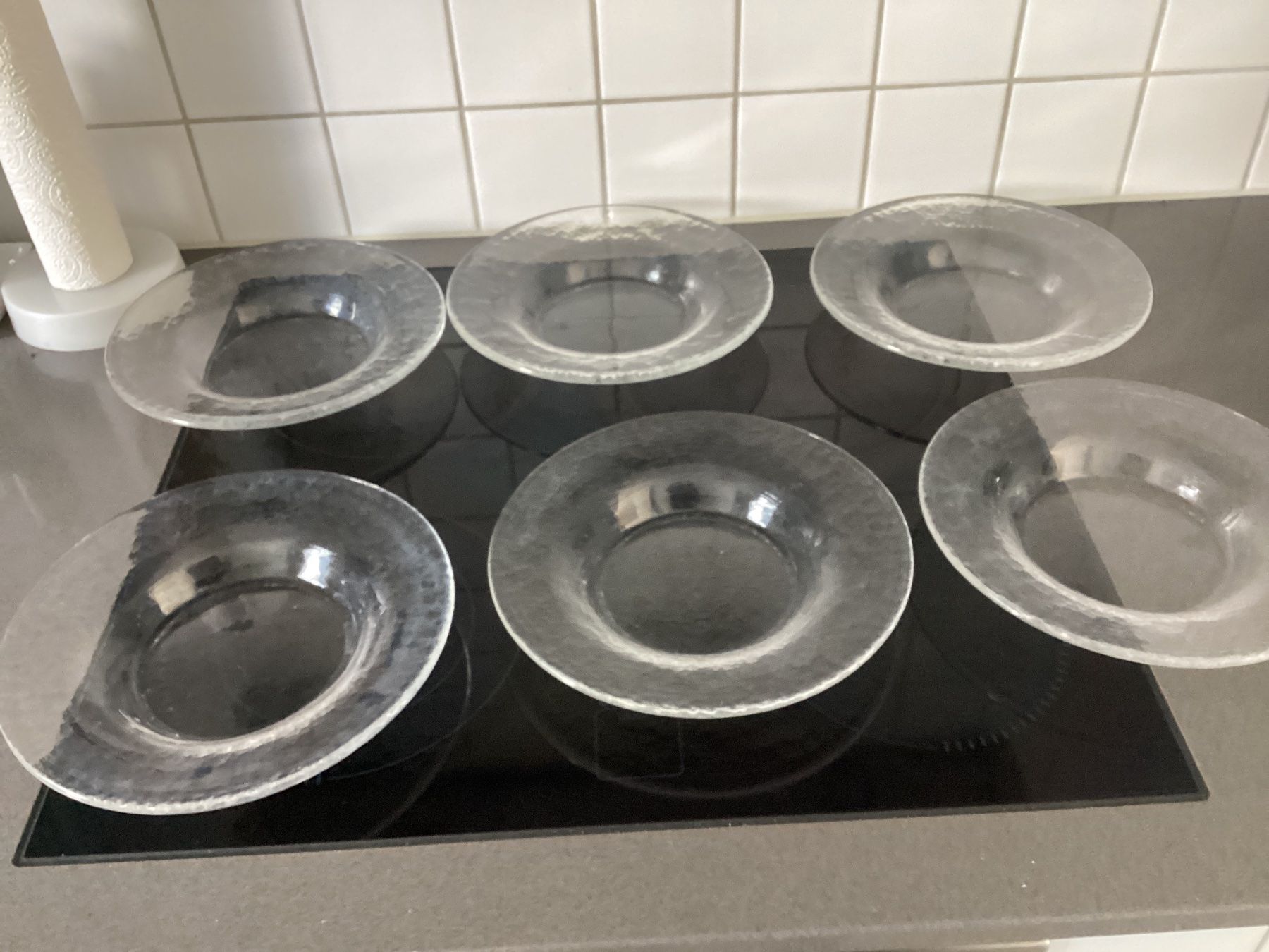 Assiettes: 6 Teller Glas klar strukturierte Oberflaeche – D'occasion à Hüntwangen par Jcougar