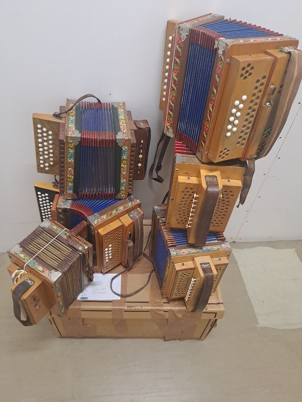 Musikinstrumente: 6 schwyzerorgeli  – Gebraucht aus Villeneuve von BibiVintage 5
