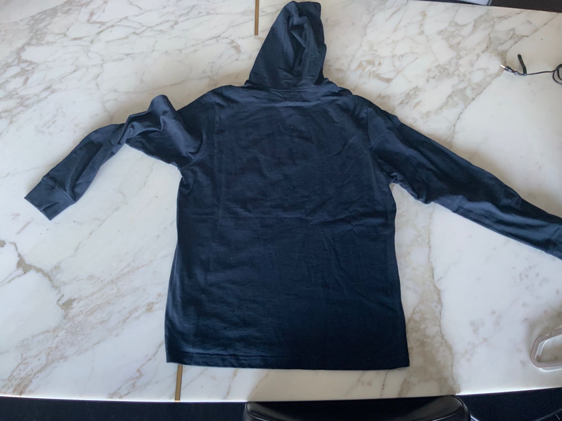 Maglioni & Felpe: Supreme Hoodie – Usato da Dielsdorf venduto da Anthony111 1