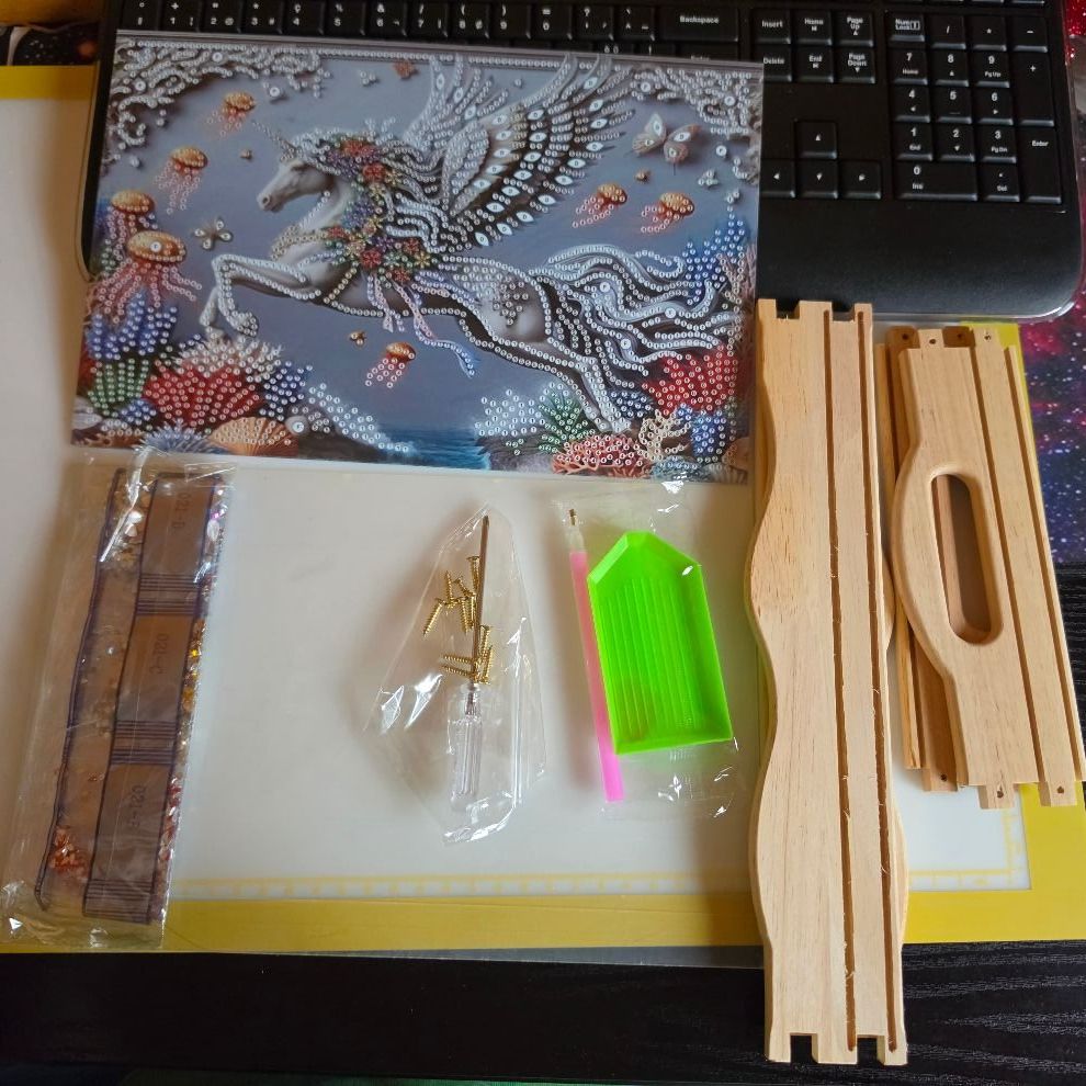 Kit bricolage: DIAMOND PAINTING TABLETT FLIEGENDES EINHORN – Nuovo e nell'imballaggio originale da Dintikon venduto da bonita099