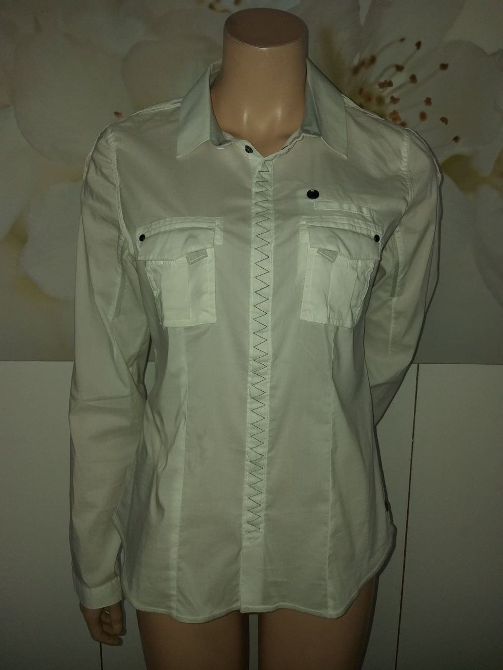 G-Star Blusen: Chemisier/Bluse G-STAR RAW   Taille/Grosse  M – Gebraucht aus Cossonay-ville von Super-Price-Quality