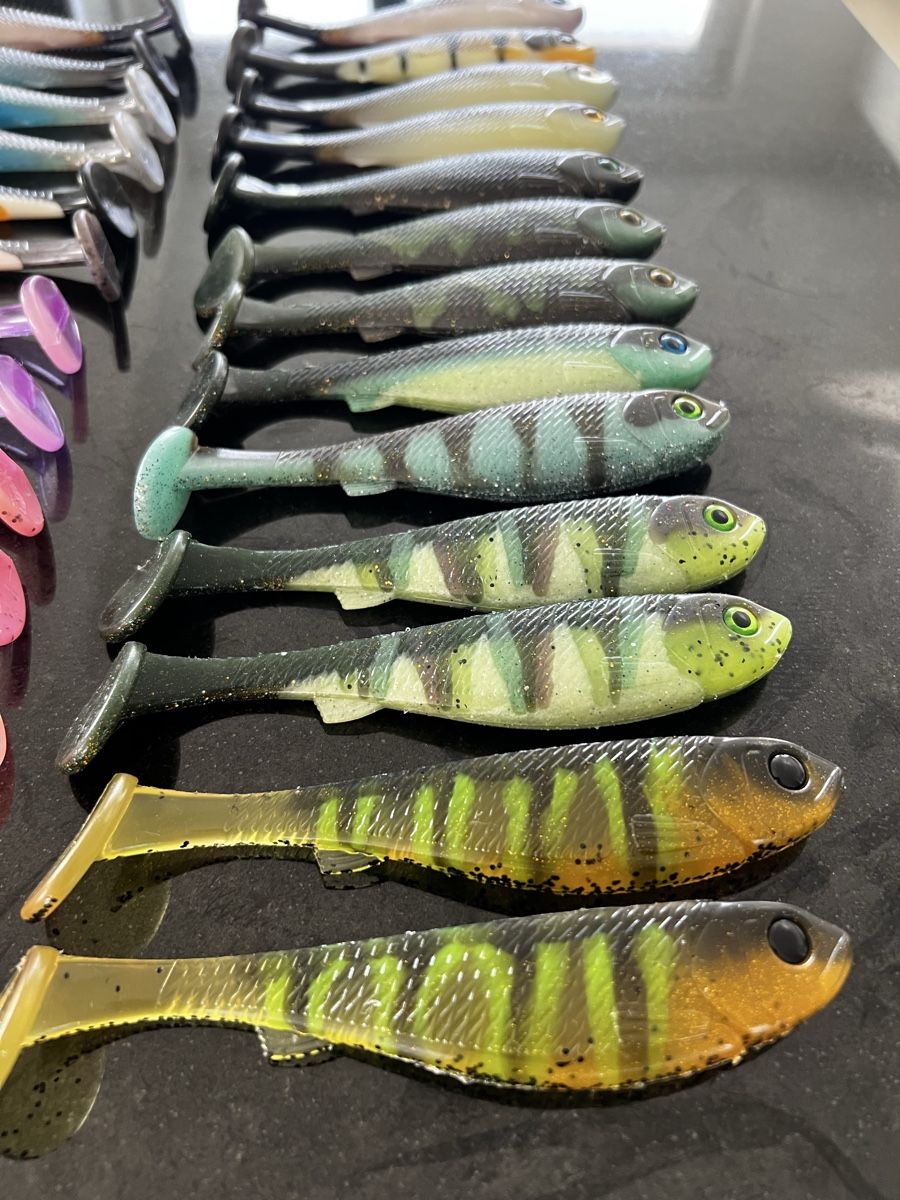 Köder: Gummifische 15cm – Neu und originalverpackt aus Büsserach von Emu21 3