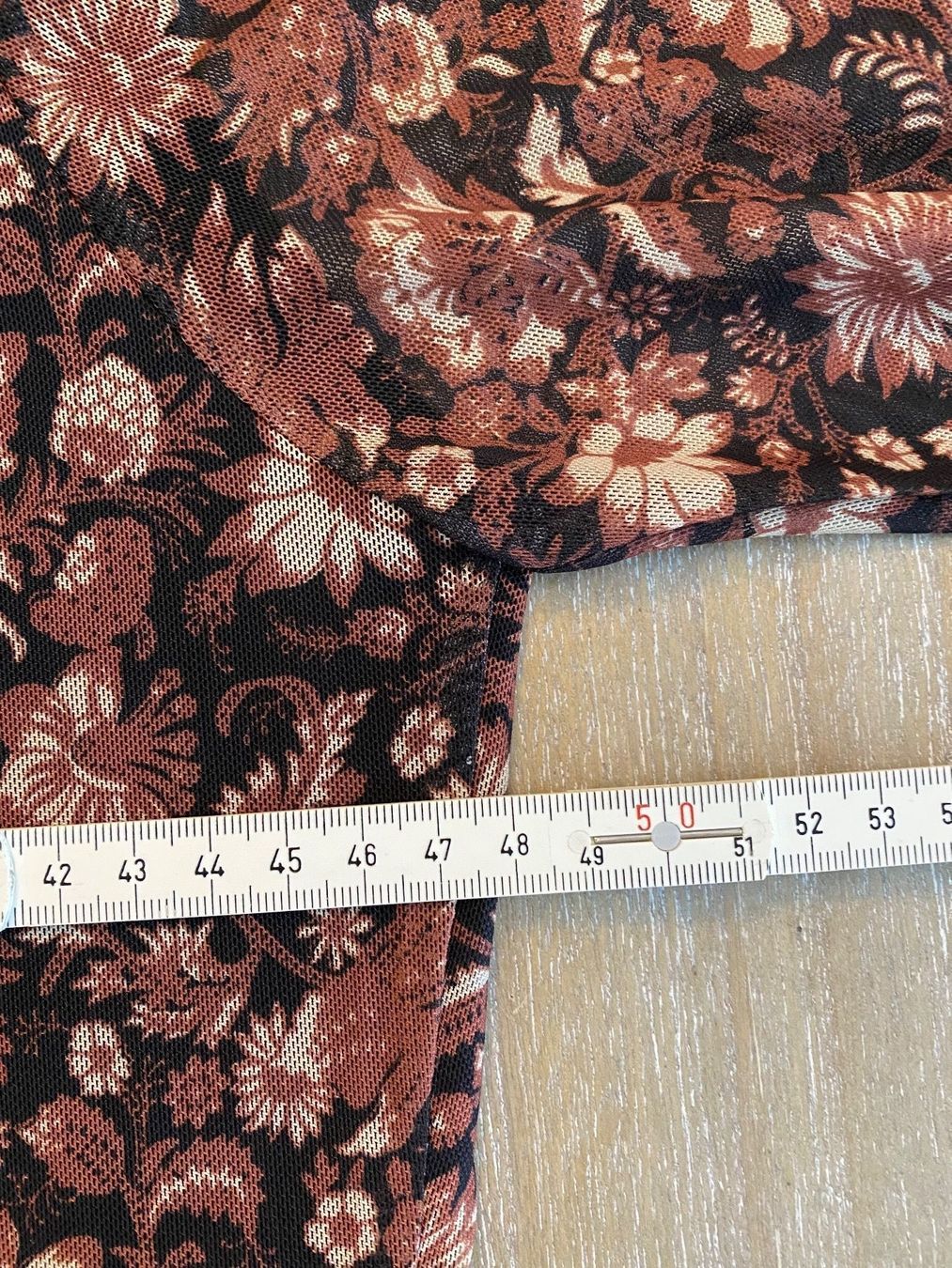 Kleider: Kleid, geblümt, Gr. L – Gebraucht aus Zürich von Maria2021 2