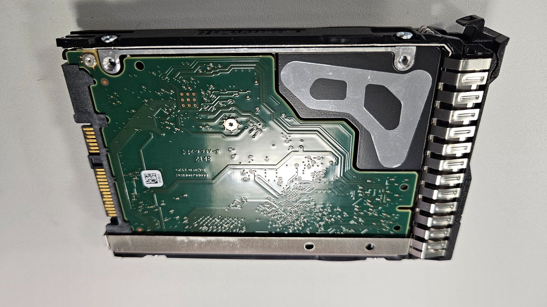 Hewlett Packard Disques durs: Server HPE Festplatte, 300GB 2.5" – Neuf (Voir description) à Weggis par CEDAEL 2