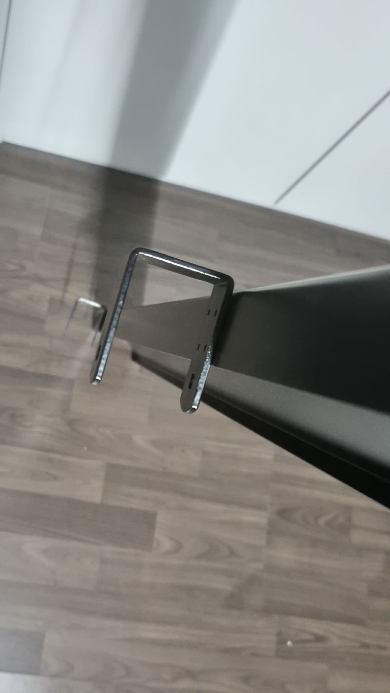 Accessori per altri veicoli: Windabweiser für Dachträger – Usato da Ueberstorf venduto da marky29 2