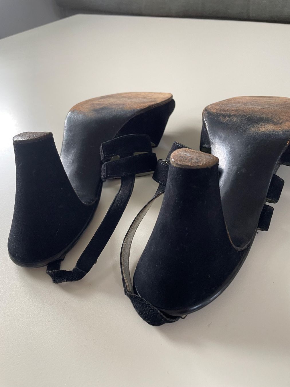 Bally Damenschuhe: Sandaletten, BALLY, Wildleder, schwarz, 37 – Gebraucht aus Zürich von san_z75z 9