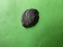 uralte Bronzemünze 17 mm     2.97 g