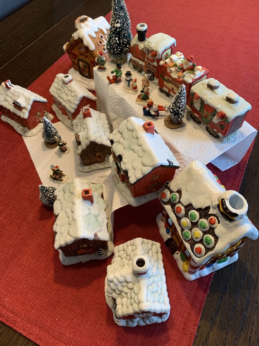 Toutes les décorations: Herziges Weihnachtsdörfli – D'occasion à Bauma par Mia_10 1