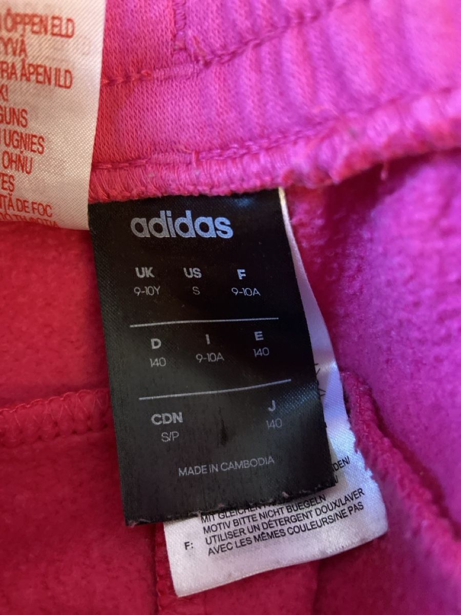 Adidas Pantaloni: Bas jogging ADIDAS - 140-9-10 ans – Usato da Sornard (Nendaz) venduto da delezedoris 2