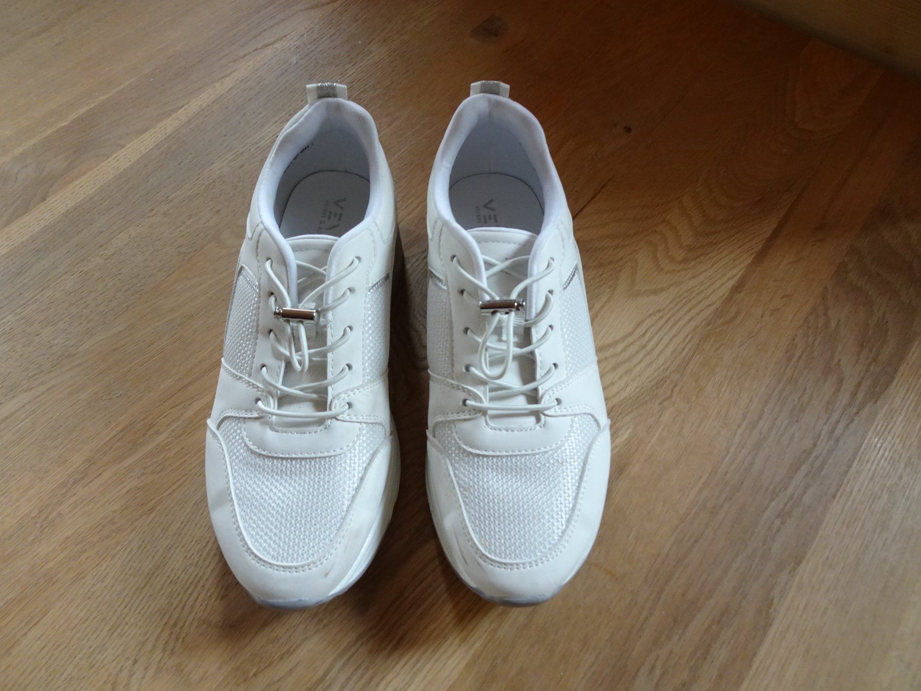 Bench Damenschuhe: Weisse Venice Sneakers Gr. 36 - 260288 – Gebraucht aus Küssnacht am Rigi von Schuhe-Secondhand 2