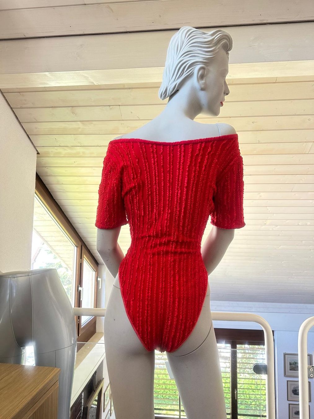 Top: Roter Body von Feel Good, Paris – Usato da Neuhausen venduto da Lechasseur 3