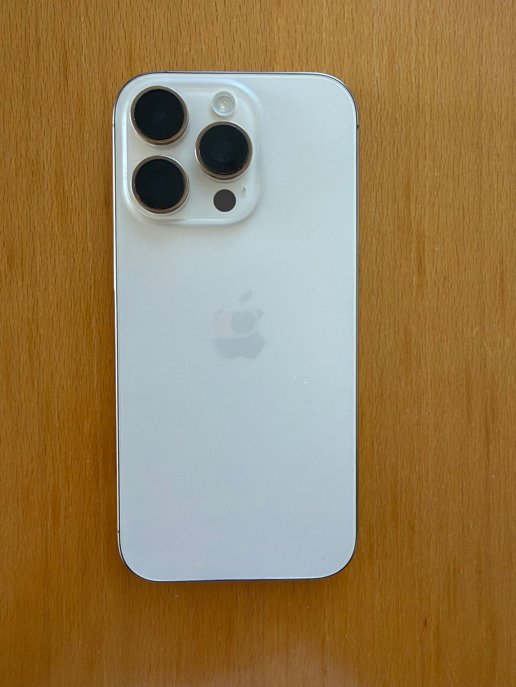 Apple Handys / Smartphones: iPhone 16 Pro – Gebraucht aus Ettingen von cor_7r7s 1