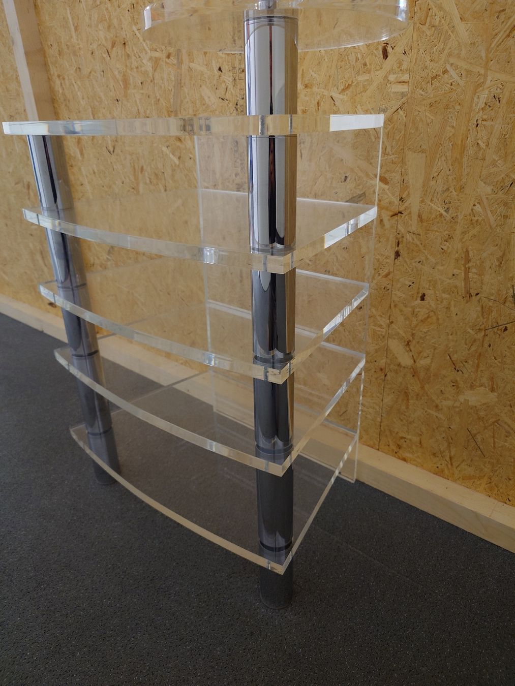 TV Möbel: Retro Design Möbel TV Regal Tisch Plexiglas Chrom – Gebraucht aus St. Gallen von Second-Life 1