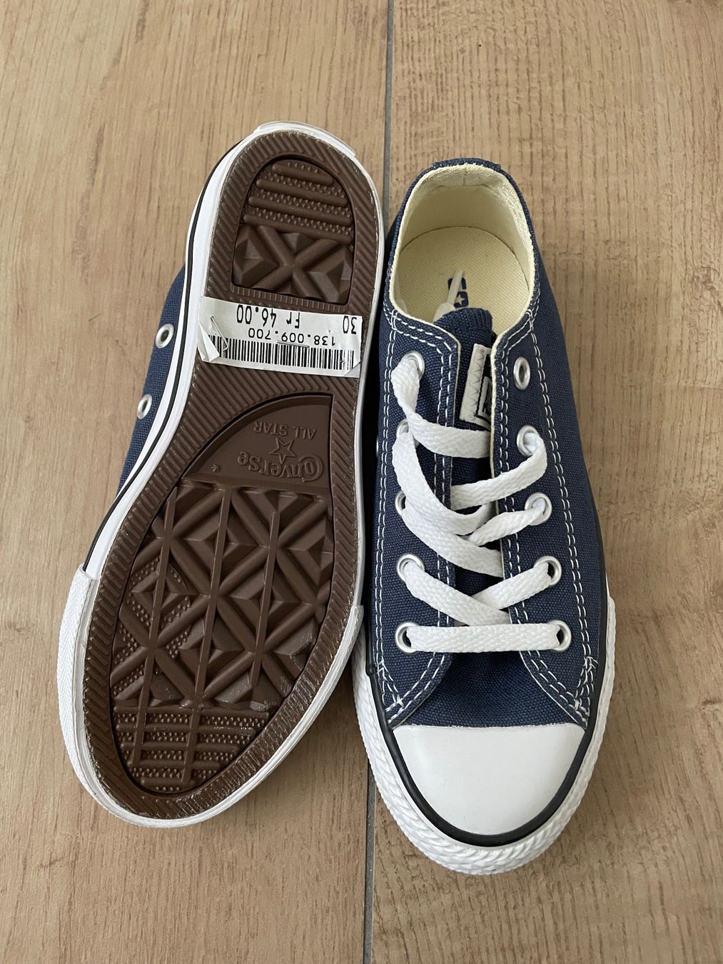 Converse Scarpe per ragazzi: Converse Turnschuhe dunkelblau Gr. 30 NEU – Nuovo (secondo la descrizione) da Waltenschwil venduto da hansnine 4