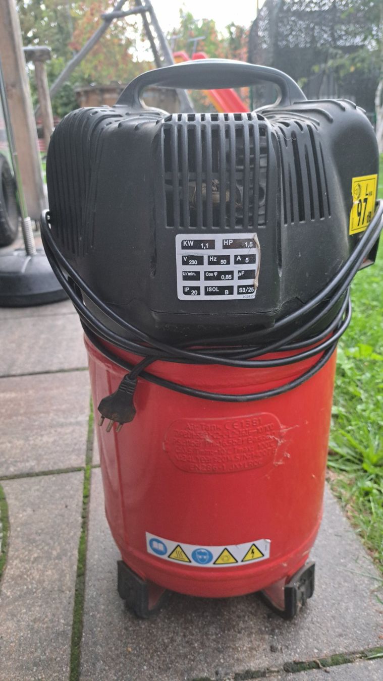 Compressori: Luftkompressor  MECAFER, 24Liter – Usato da Langenthal venduto da T.L. 1