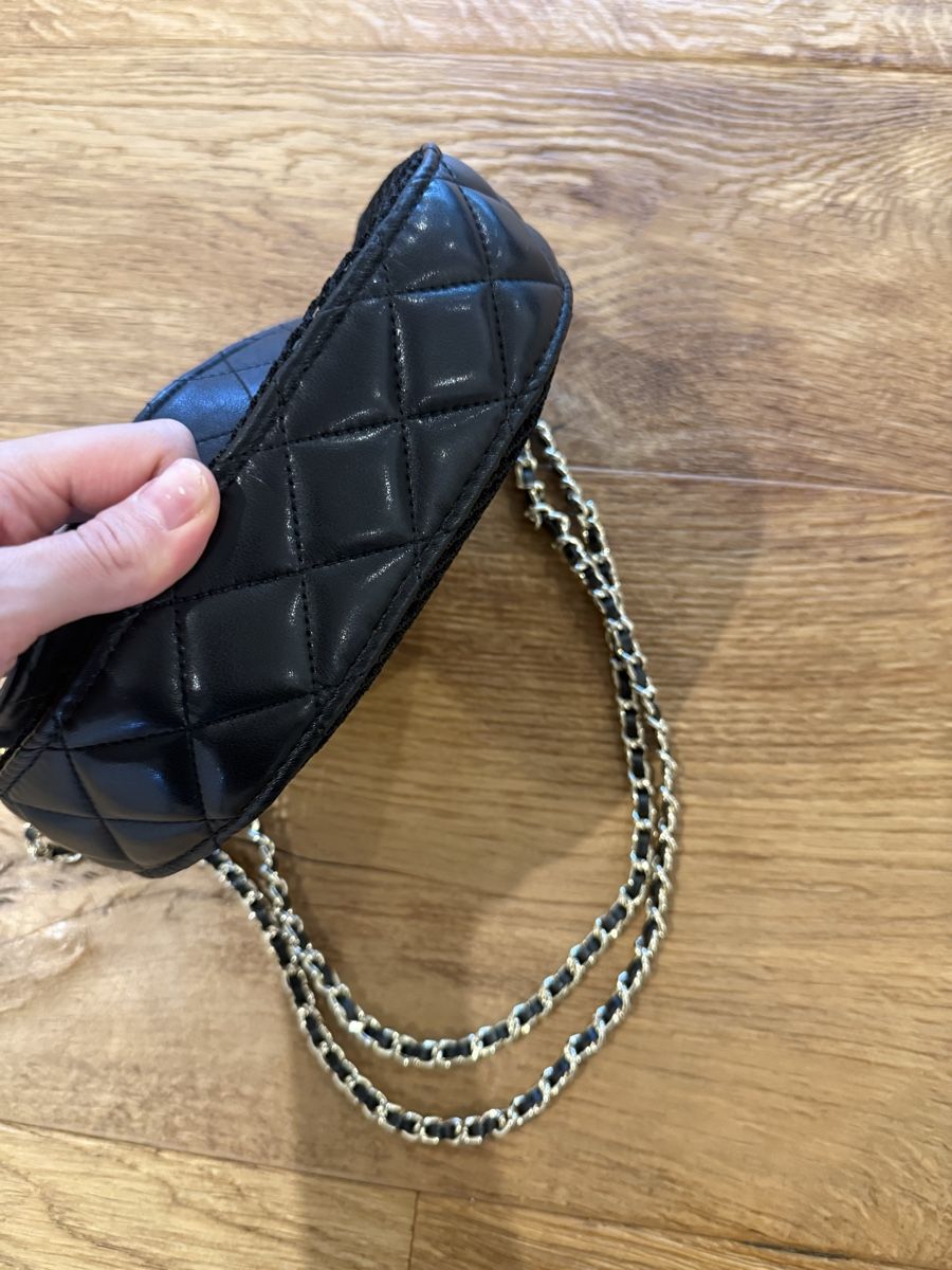 Chanel Borse da donna: Borsa Chanel nera in rete con pochette interna – Usato da Montagnola venduto da sar_g6nd 4