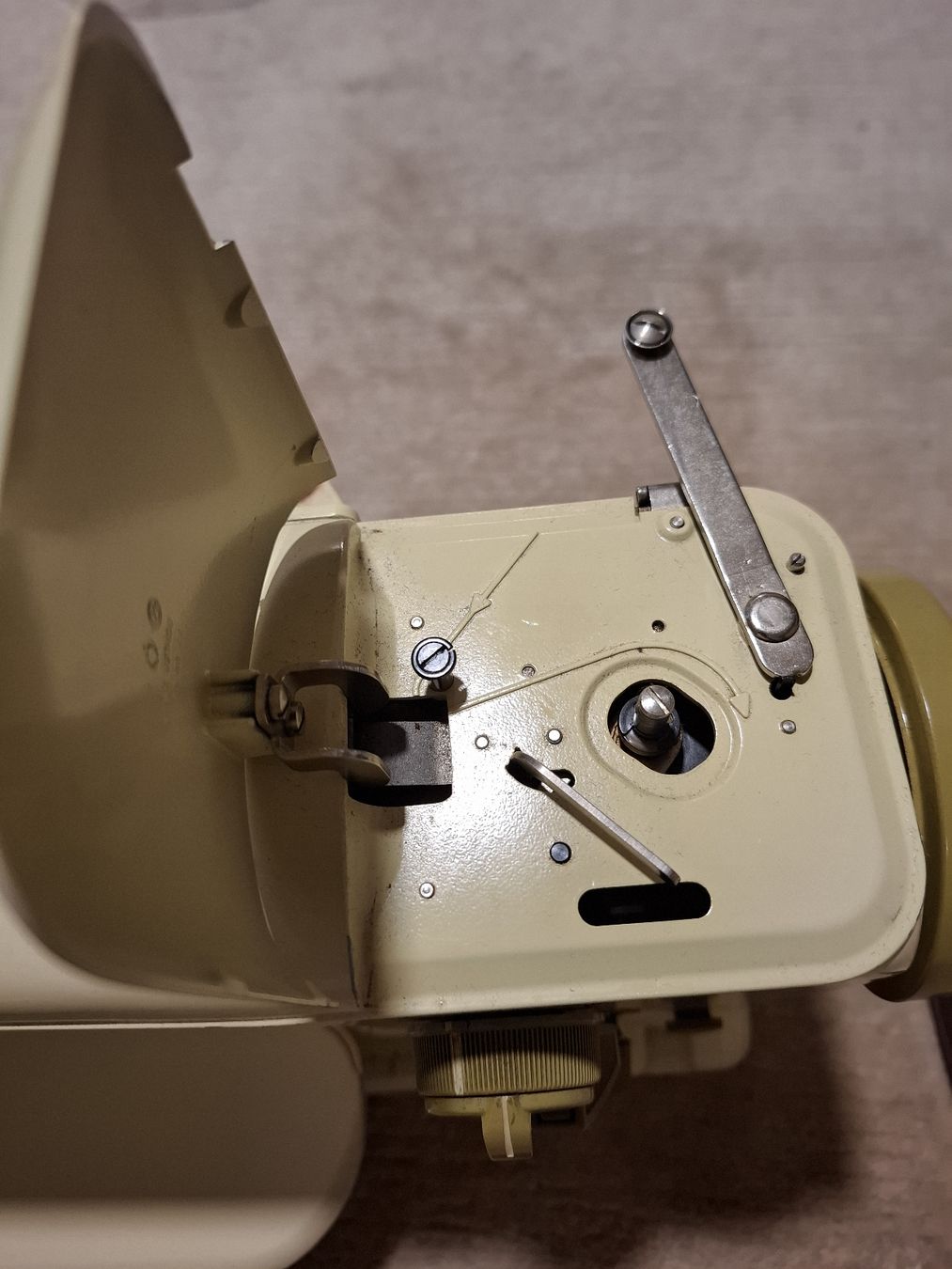 Bernina Macchine da cucire: Nähmaschine Bernina 731 – Usato da Lausen venduto da Devin- 4