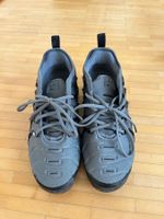 Nike Air VaporMax Plus Sneaker, Grau, Grösse 44, Top Zustand