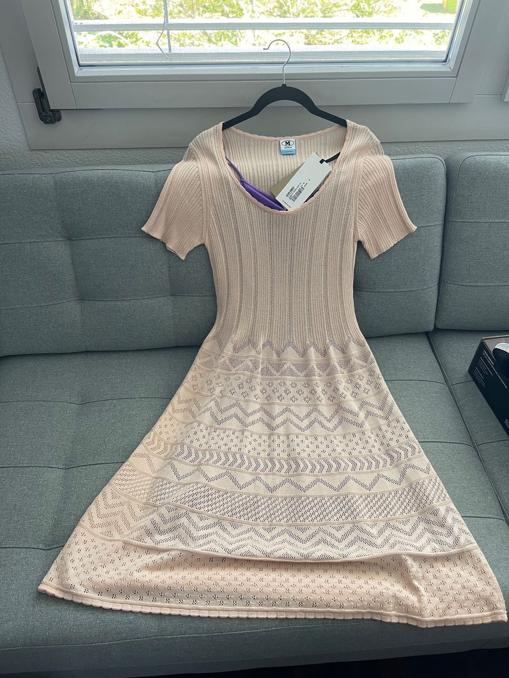 Missoni Kleider: Strickkleid Missoni Grösse M hellrosa mit Etikett – Neu und originalverpackt aus Cham von pri_9ktk