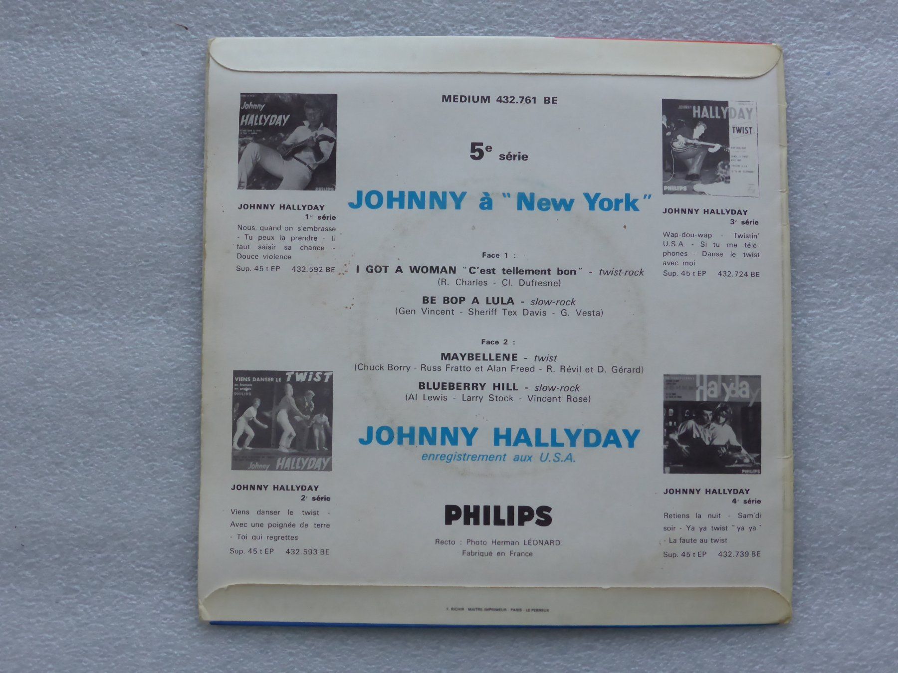 Schallplatten: Vinyl Single   EP  JOHNNY HALLYDAY – Gebraucht aus Küssnacht am Rigi von Mondkinder 3