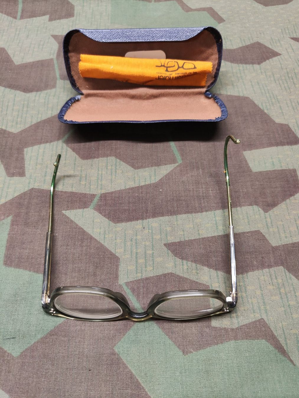 Brillen & Gläser: Vintage Brille mit Etui – Gebraucht aus Bauma von SwissMilitaria 1