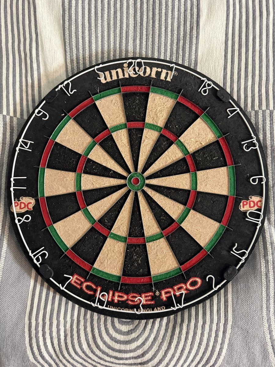 Dart: Gebrauchte Unicorn Eclipse Pro (PDC) Dartscheibe – Gebraucht aus Solothurn von Beni-22