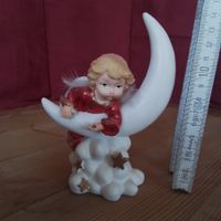 Porzellan Engel auf dem Mond, Deko, neuwertig