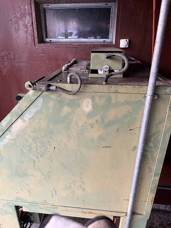 Tutte le macchine: Sandstrahlkabine mit Filter – Usato da Niederlenz venduto da Jopa7 4