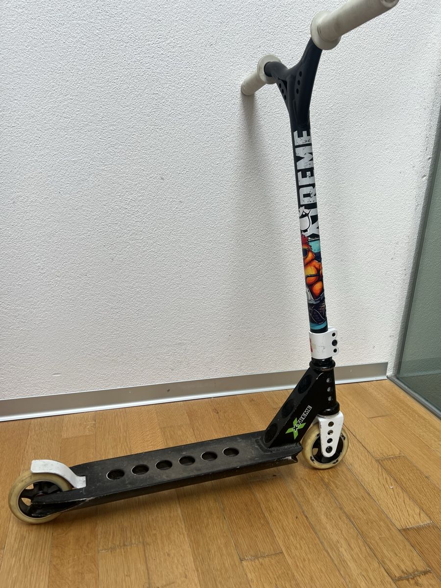 Micro Kickboard: Micro Extreme Scooter – Usato da Rüschlikon venduto da SissiA79